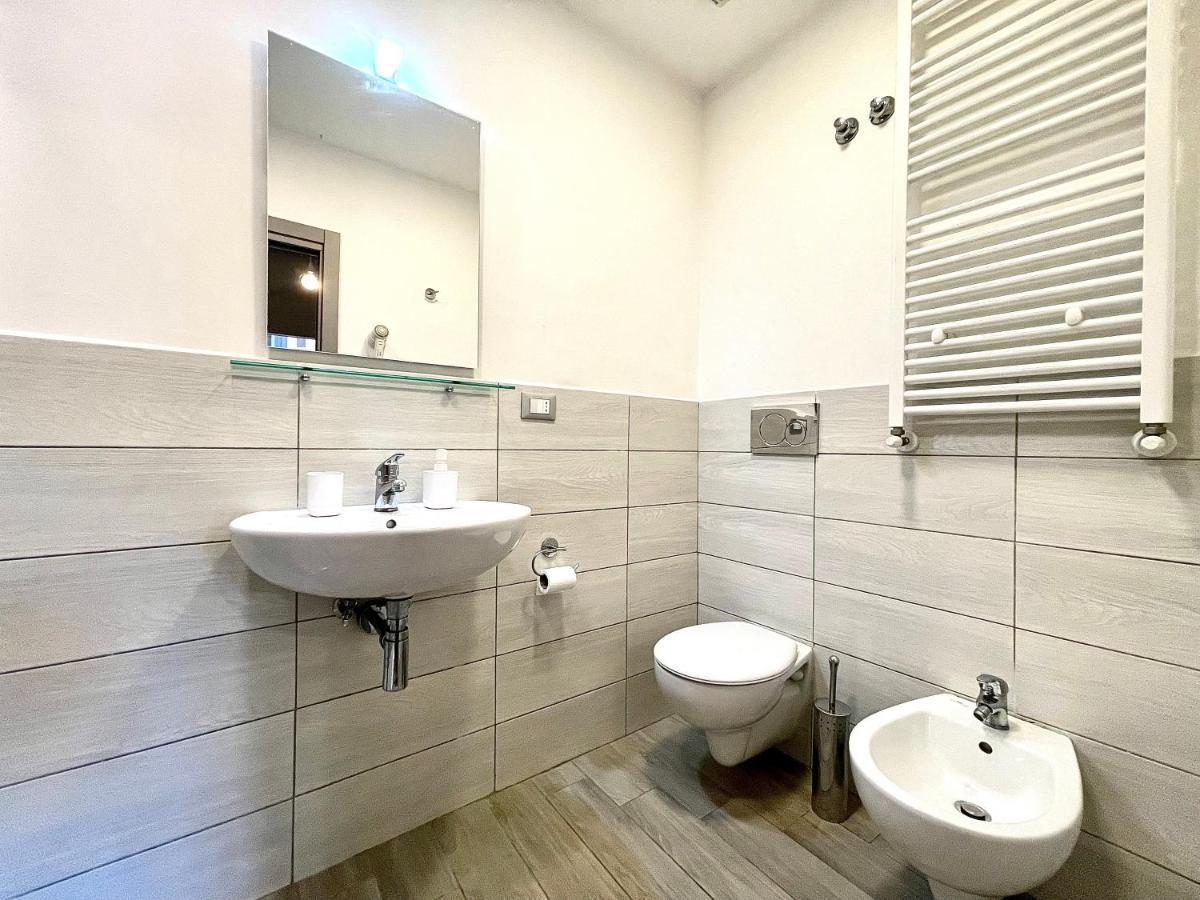 Colosseum Guest House Рим Екстериор снимка