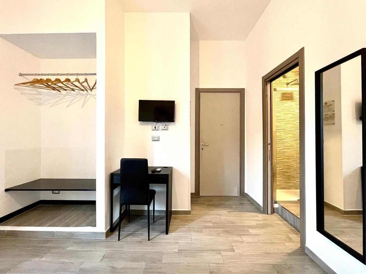 Colosseum Guest House Рим Екстериор снимка