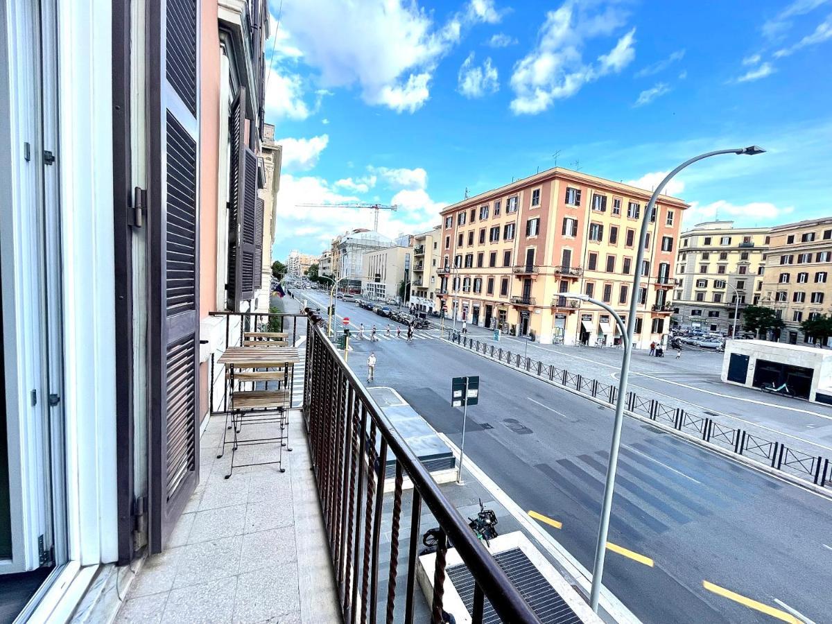 Colosseum Guest House Рим Екстериор снимка
