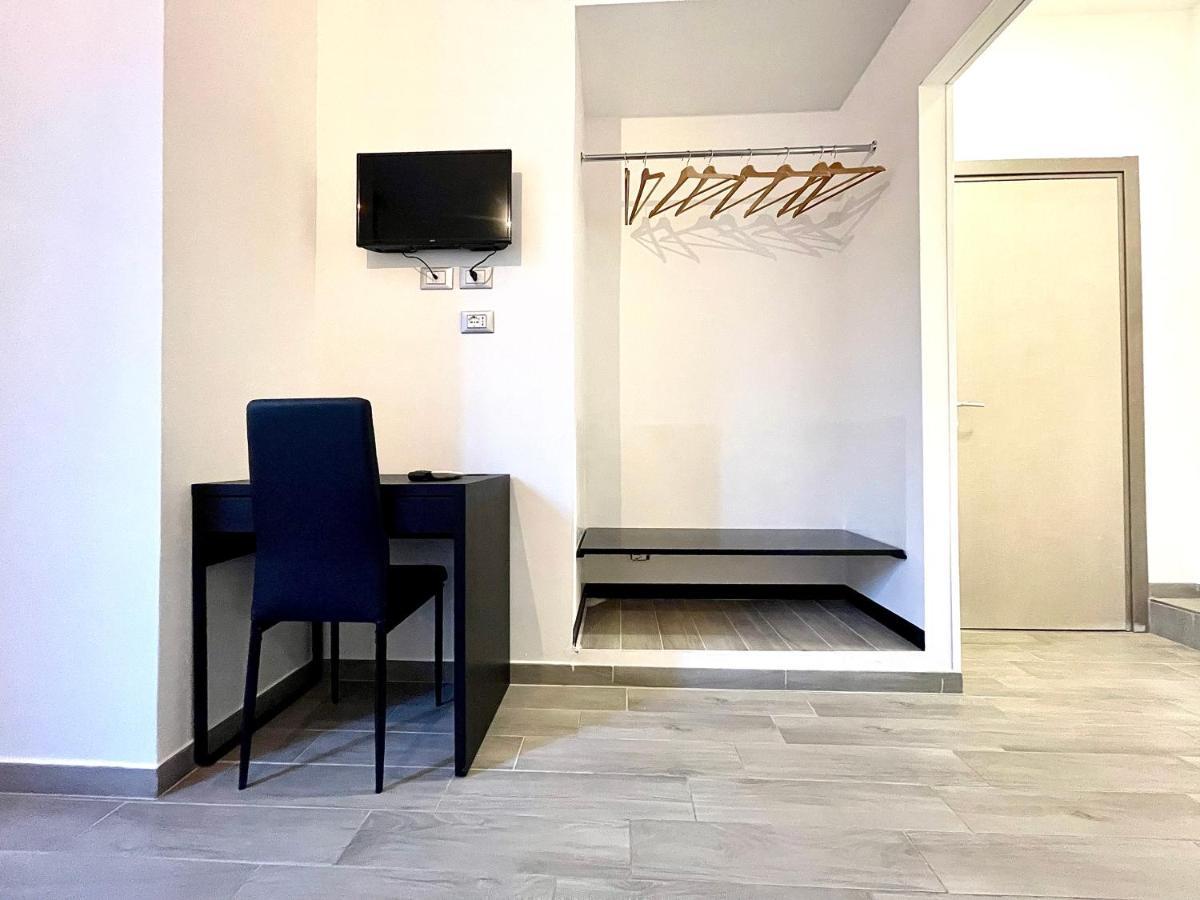 Colosseum Guest House Рим Екстериор снимка